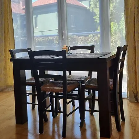 Mv & Garage - Self Check-in 아파트 티미쇼아라