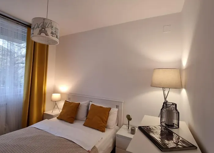 Mv & Garage - Self Check-in Apartament