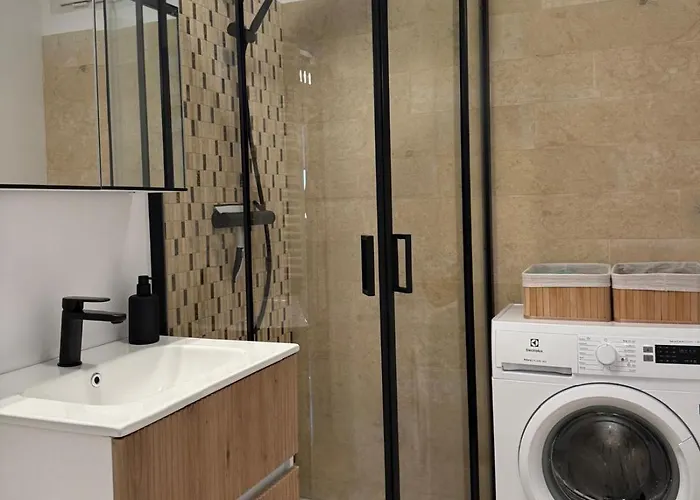 Apartament Mv & Garage - Self Check-in Timişoara